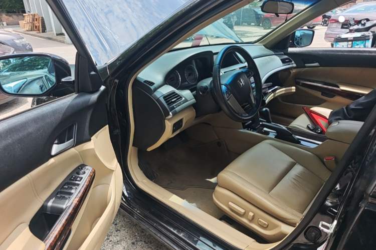 Used Honda Accord 2010 2.4L Millionth Anniversary Edition Driver Seat