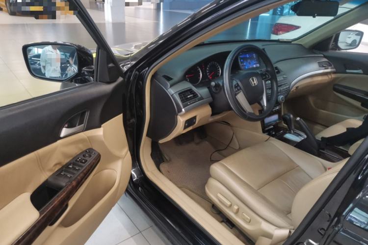 Used Honda Accord 2010 2.4L Millionth Anniversary Edition Driver Seat