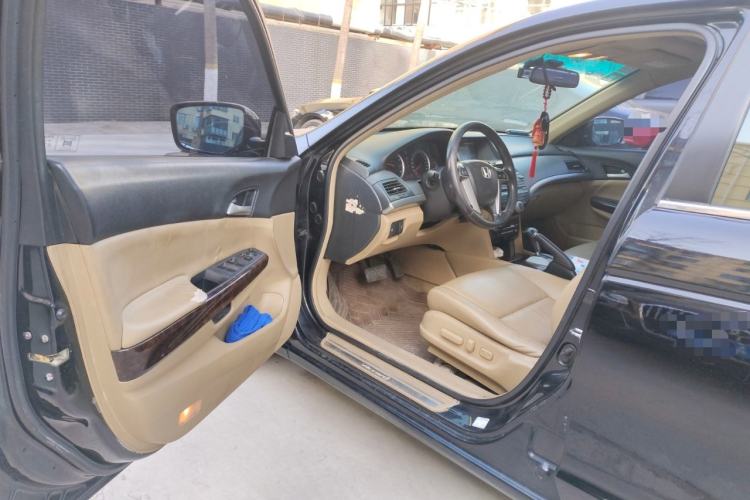 Used Honda Accord 2010 2.4L Millionth Anniversary Edition Driver Seat