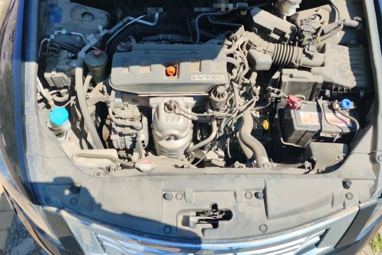 Used Honda Accord 2010 2.0L EX Engine Bay