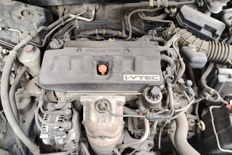 Used Honda Accord 2010 2.0L EX Engine Bay