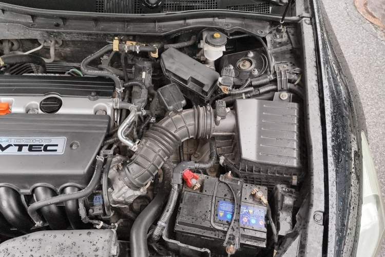 Used Honda Accord 2010 2.4L LX Engine Bay Left