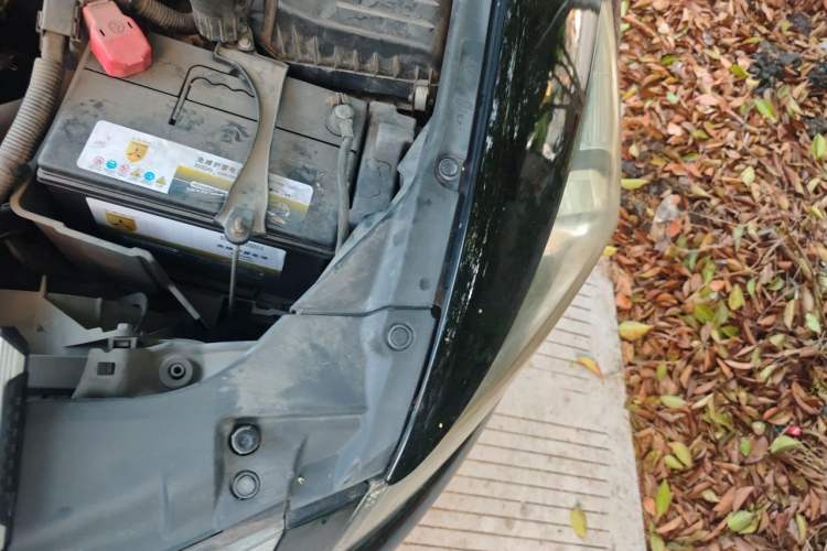 Used Honda Accord 2010 2.4L LX Engine Bay Left