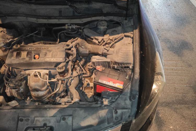 Used Honda Accord 2010 2.0L EX Engine Bay Left