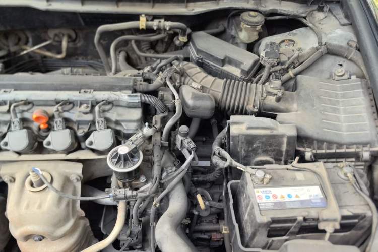 Used Honda Accord 2010 2.0L EX Engine Bay Left