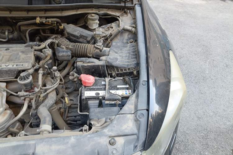 Used Honda Accord 2010 2.0L EX Engine Bay Left