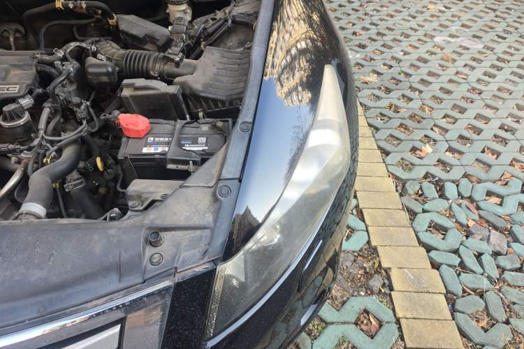 Used Honda Accord 2010 2.0L EX Engine Bay Left