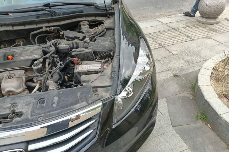 Used Honda Accord 2010 2.0L EX Engine Bay Left