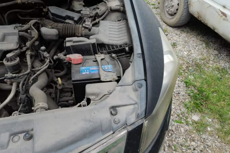 Used Honda Accord 2010 2.0L EX Engine Bay Left