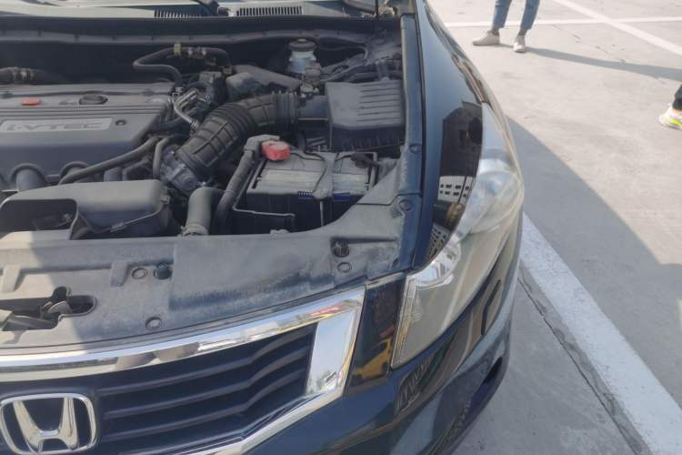 Used Honda Accord 2010 2.4L Millionth Anniversary Edition Engine Bay Left