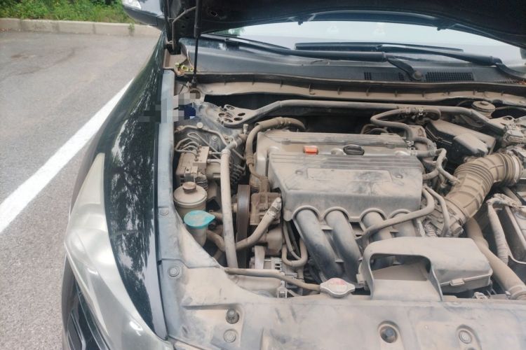 Used Honda Accord 2010 2.4L Millionth Anniversary Edition Engine Bay Right