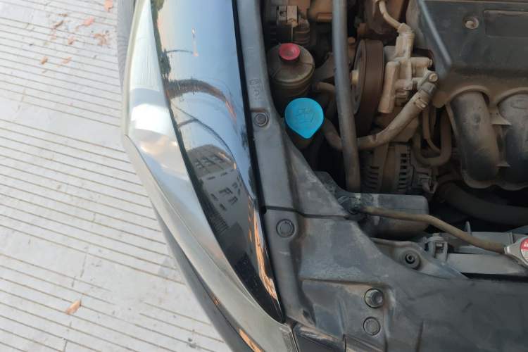 Used Honda Accord 2010 2.4L LX Engine Bay Right