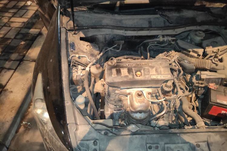 Used Honda Accord 2010 2.0L EX Engine Bay Right