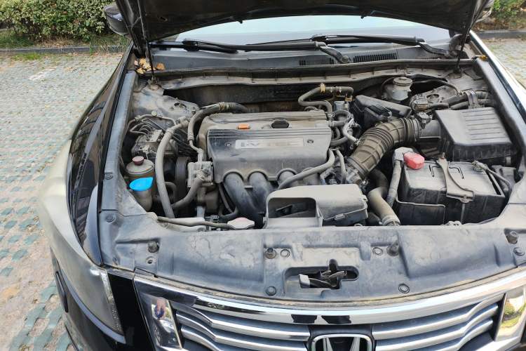 Used Honda Accord 2010 2.4L Millionth Anniversary Edition Engine Bay Right