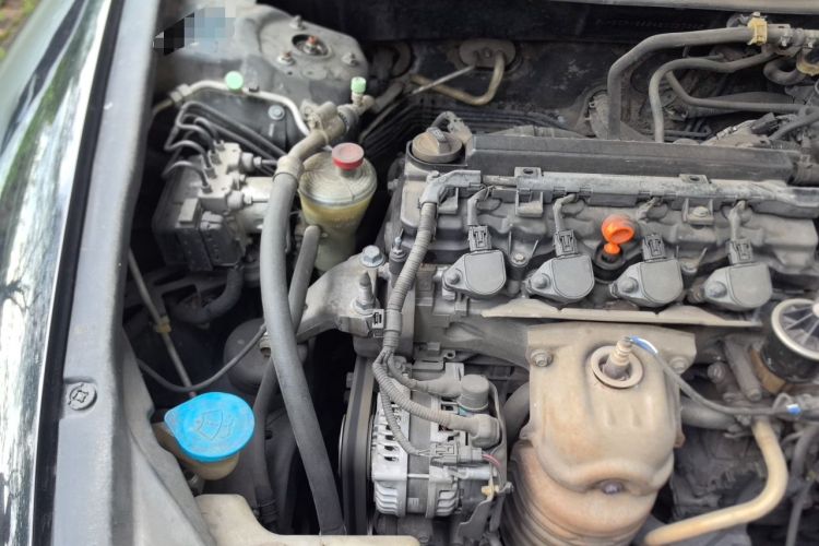 Used Honda Accord 2010 2.0L EX Engine Bay Right