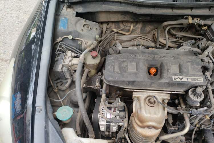 Used Honda Accord 2010 2.0L EX Engine Bay Right