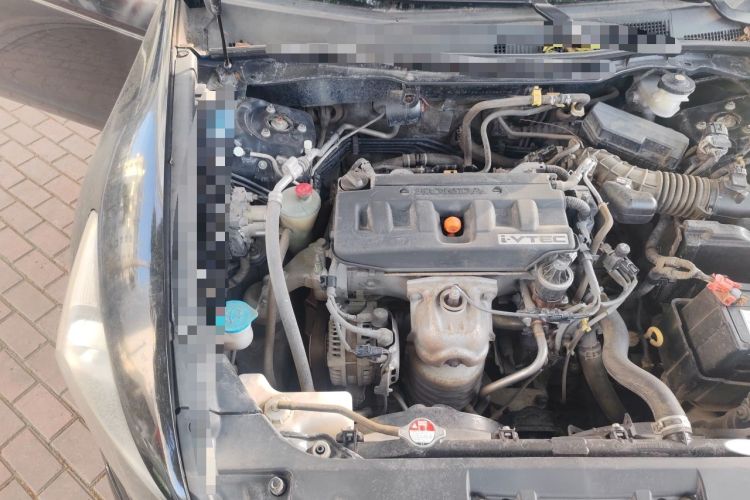 Used Honda Accord 2010 2.0L EX Engine Bay Right
