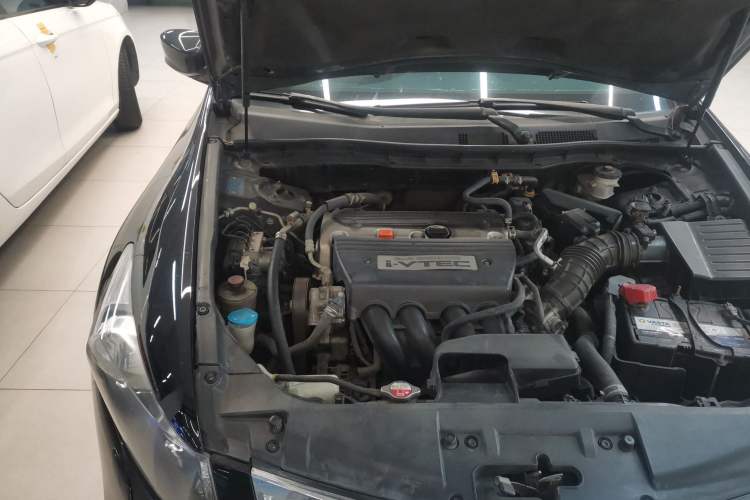 Used Honda Accord 2010 2.4L Millionth Anniversary Edition Engine Bay Right
