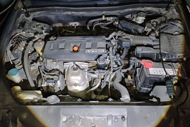 Used Honda Accord 2010 2.0L EX Engine Bay