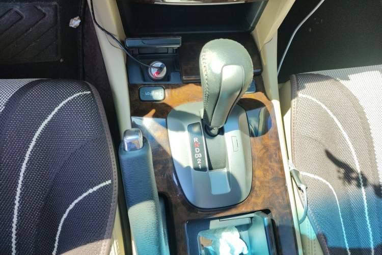 Used Honda Accord 2010 2.0L EX Gear Lever