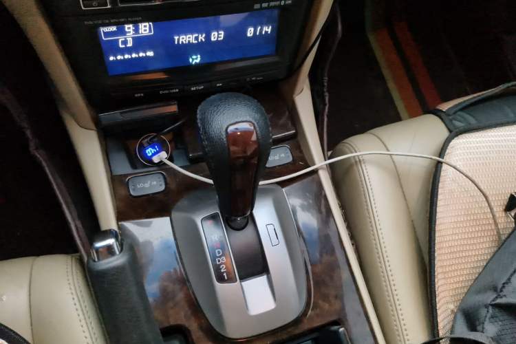 Used Honda Accord 2010 2.4L LX Gear Lever