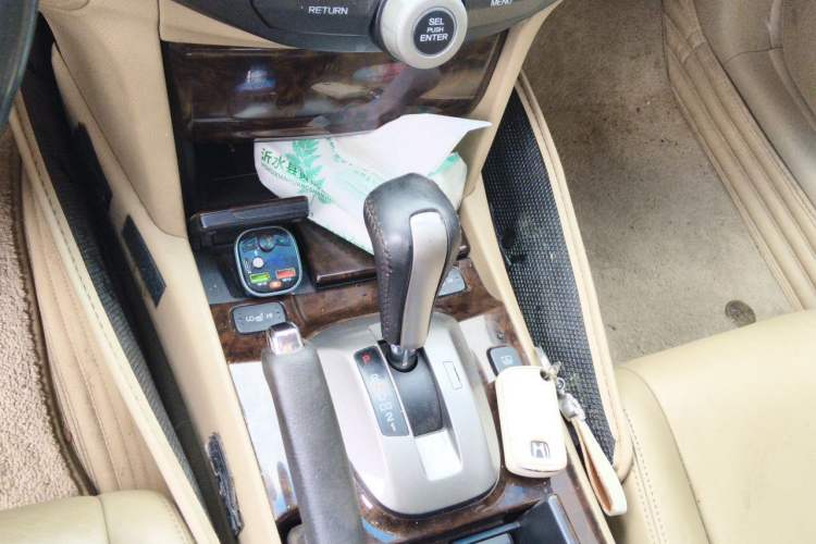 Used Honda Accord 2010 2.4L Millionth Anniversary Edition Gear Lever