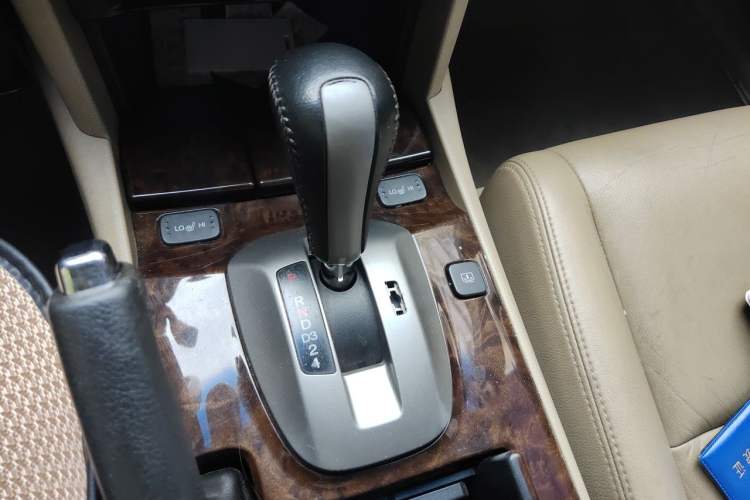 Used Honda Accord 2010 2.4L Millionth Anniversary Edition Gear Lever