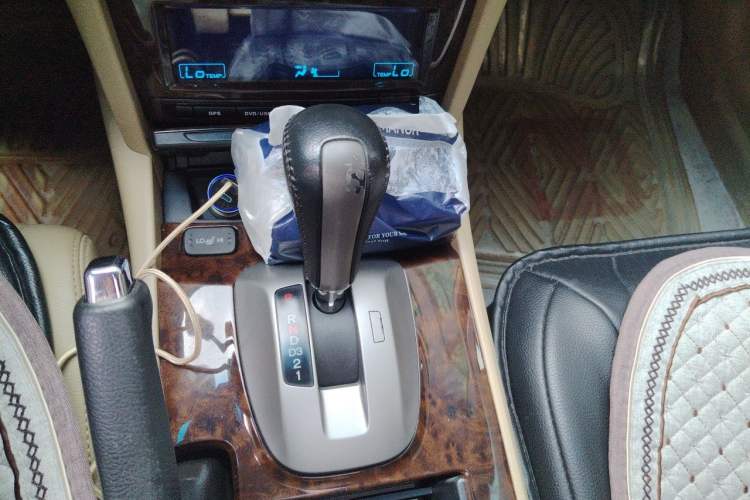Used Honda Accord 2010 2.0L EX Gear Lever