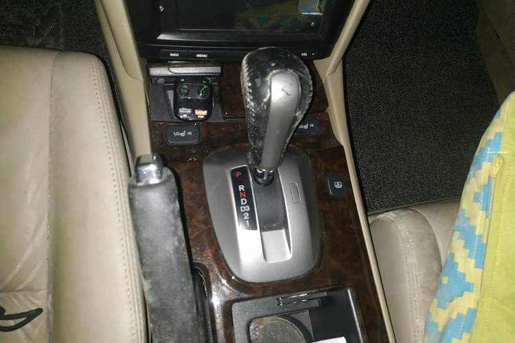Used Honda Accord 2010 2.4L Millionth Anniversary Edition Gear Lever