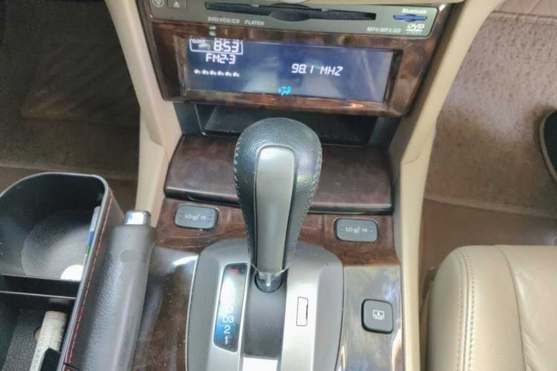 Used Honda Accord 2010 2.4L Millionth Anniversary Edition Gear Lever