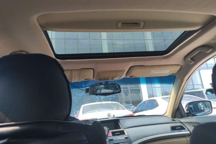 Used Honda Accord 2010 2.4L LX Headliner