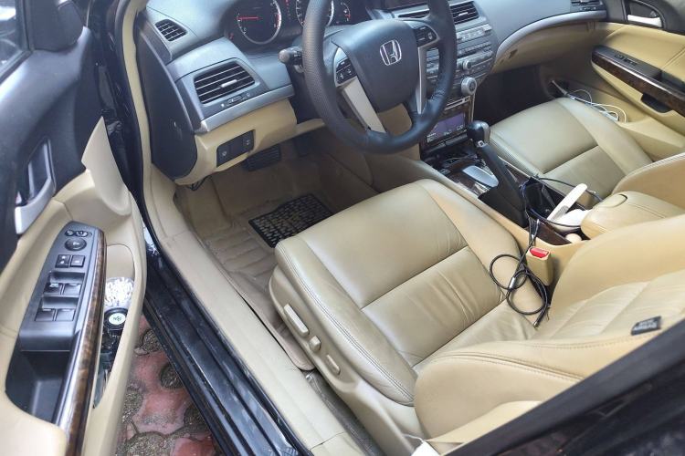 Used Honda Accord 2010 2.4L Millionth Anniversary Edition Left Front Seat