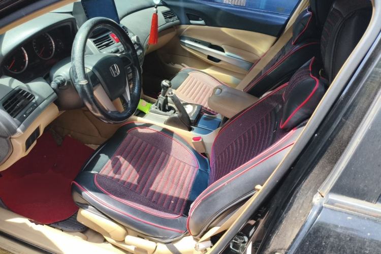 Used Honda Accord 2010 2.0L MT Left Front Seat