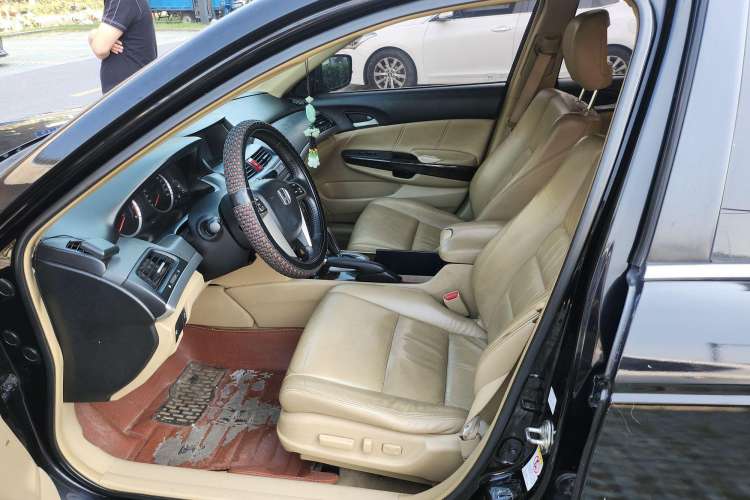 Used Honda Accord 2010 2.4L Millionth Anniversary Edition Left Front Seat