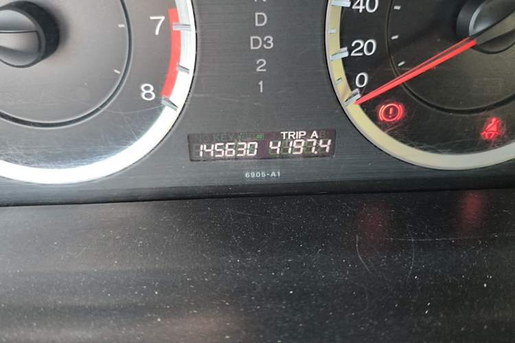 Used Honda Accord 2010 2.4L LX Odometer Close Up