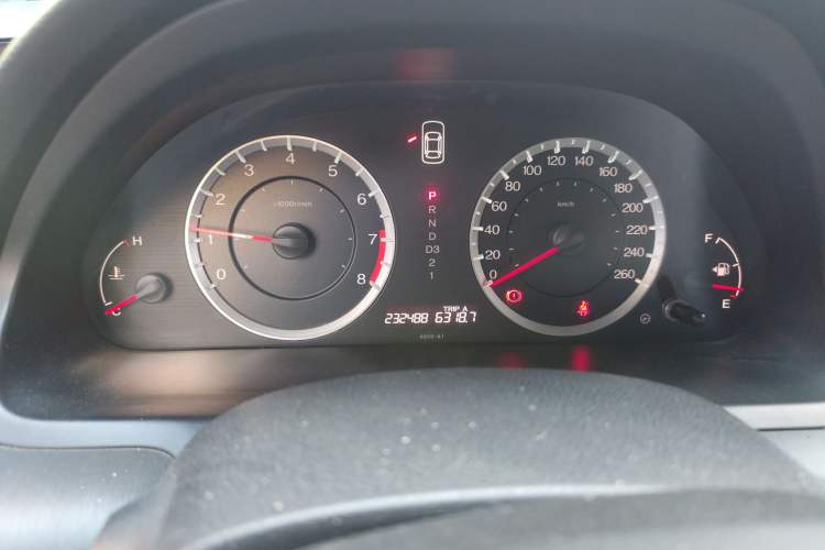 Used Honda Accord 2010 2.4L Millionth Anniversary Edition Odometer Close Up