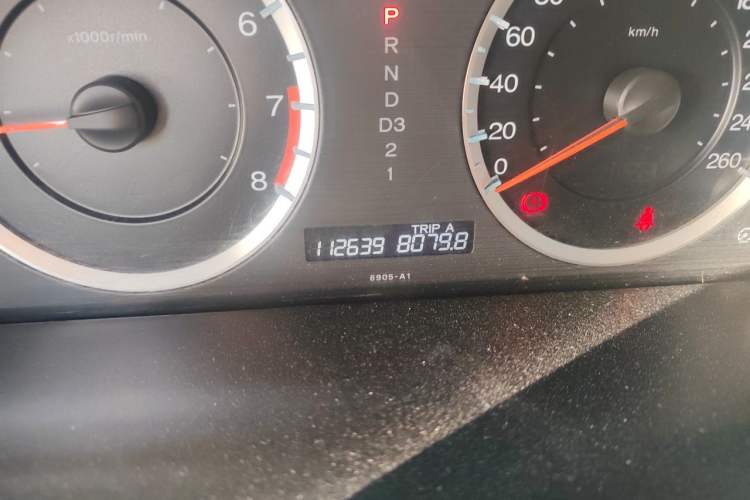 Used Honda Accord 2010 2.0L EX Odometer Close Up