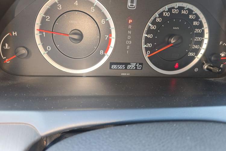 Used Honda Accord 2010 2.0L EX Odometer Close Up
