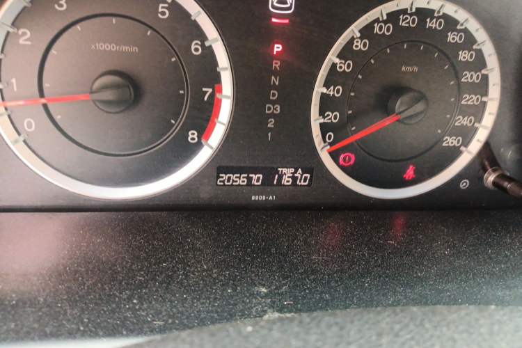 Used Honda Accord 2010 2.0L EX Odometer Close Up