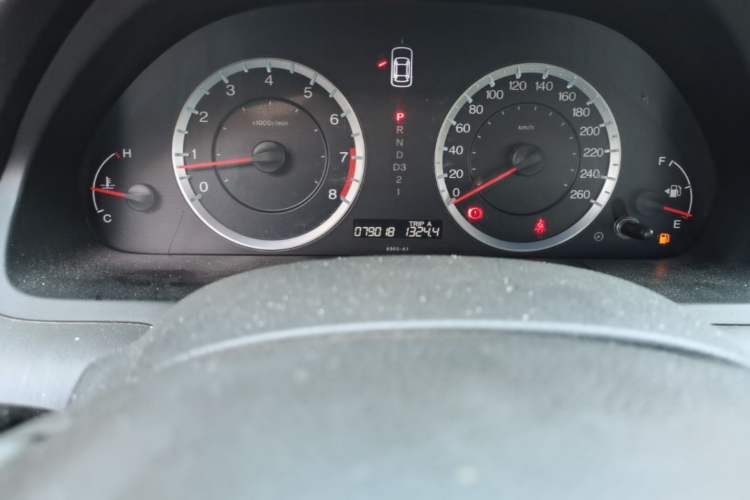 Used Honda Accord 2010 2.0L EX Odometer Close Up