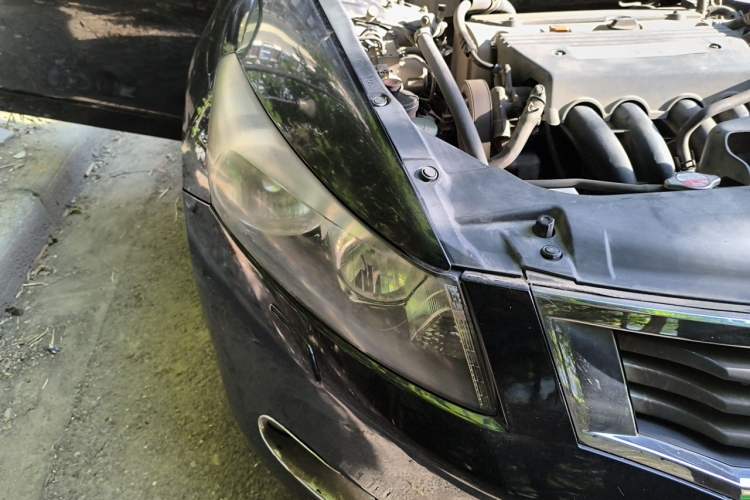 Used Honda Accord 2010 2.4L LX Right Front Headlight