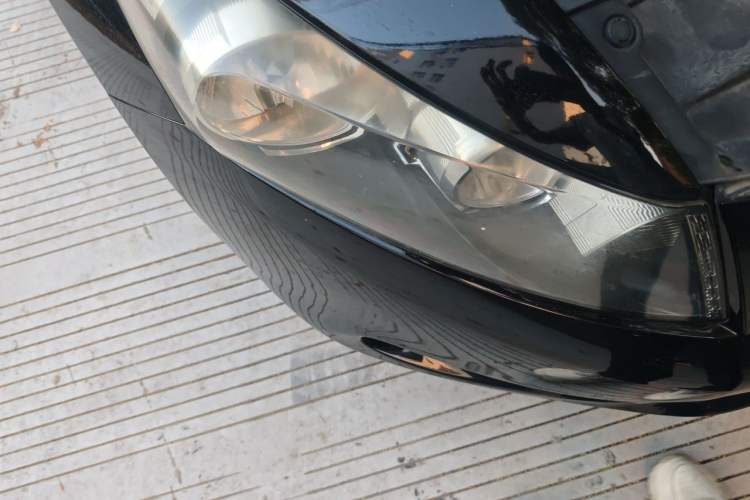 Used Honda Accord 2010 2.4L LX Right Front Headlight