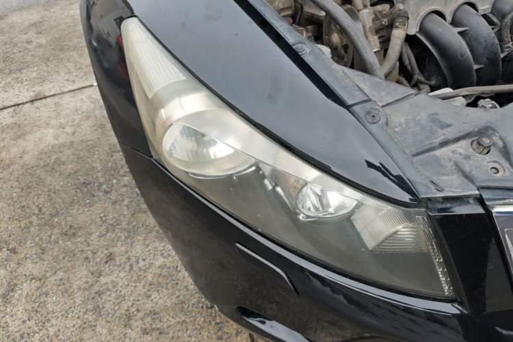 Used Honda Accord 2010 2.4L LX Right Front Headlight
