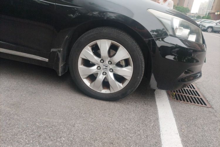 Used Honda Accord 2010 2.4L Millionth Anniversary Edition Right Front Wheel Hub