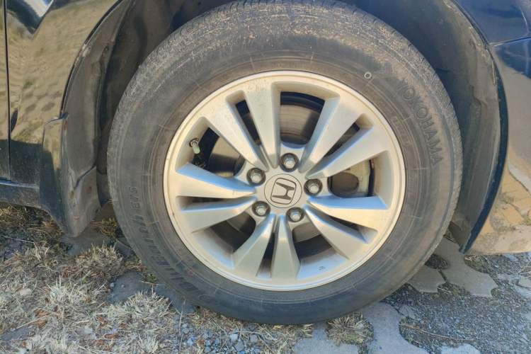 Used Honda Accord 2010 2.0L EX Right Front Wheel Hub