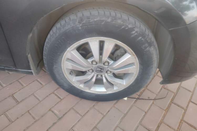 Used Honda Accord 2010 2.0L EX Right Front Wheel Hub