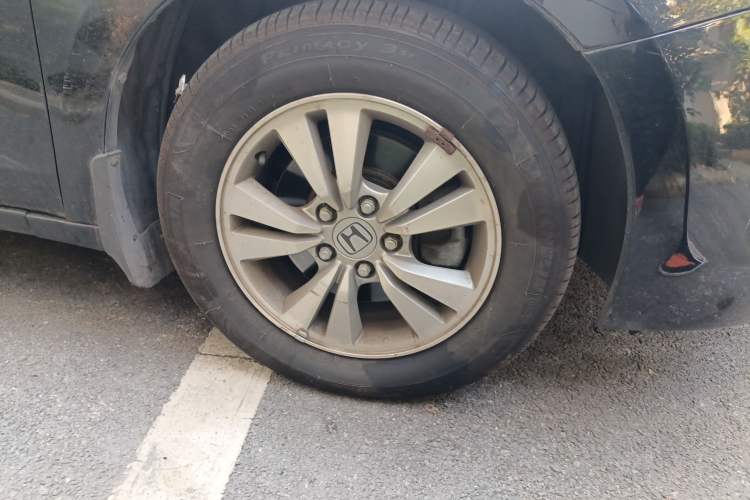 Used Honda Accord 2010 2.0L EX Right Front Wheel Hub