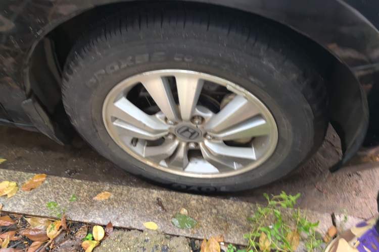 Used Honda Accord 2010 2.0L MT Right Front Wheel Hub