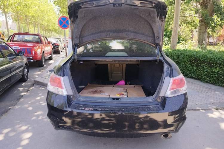 Used Honda Accord 2010 2.4L EXL Navi Trunk