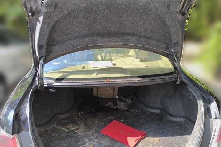 Used Honda Accord 2010 2.4L LX Trunk